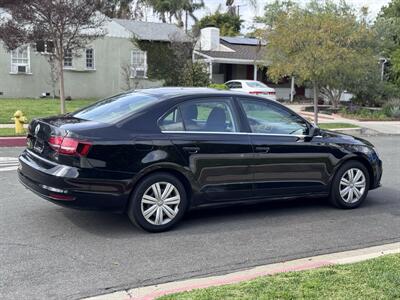 2017 Volkswagen Jetta 1.4T S - Photo 14 - Studio City, CA 91604