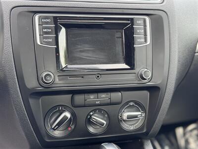 2017 Volkswagen Jetta 1.4T S - Photo 27 - Studio City, CA 91604