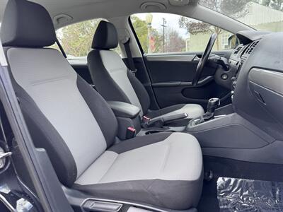 2017 Volkswagen Jetta 1.4T S - Photo 39 - Studio City, CA 91604
