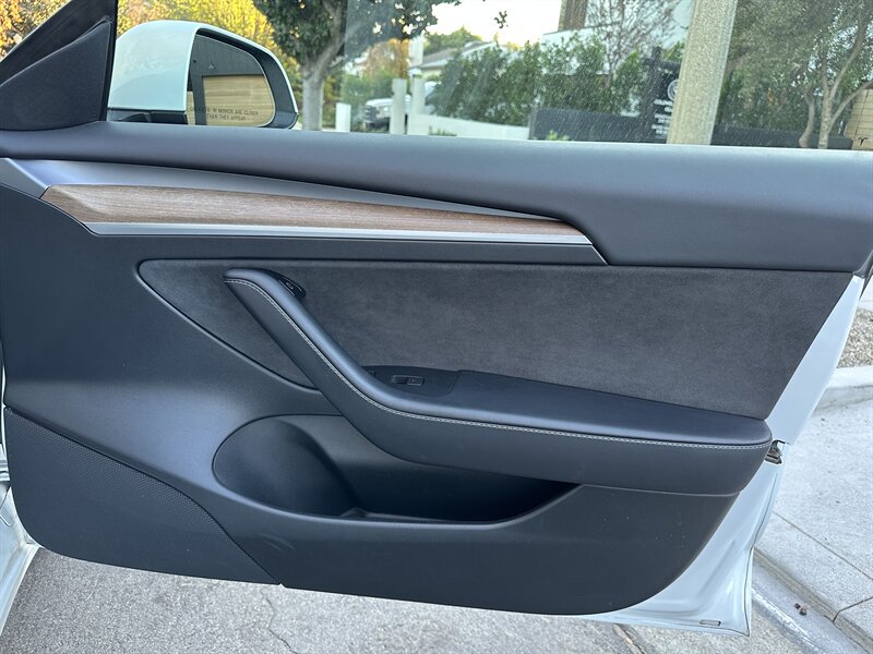 2022 Tesla Model 3 Base photo 28