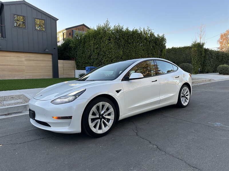 2022 Tesla Model 3 Base photo 1