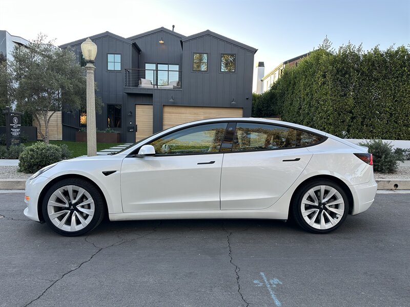 2022 Tesla Model 3 Base photo 3