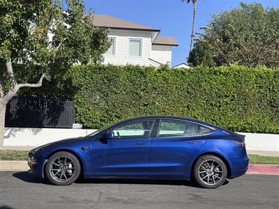 2022 Tesla Model 3 - Photo 9 - Studio City, CA 91604