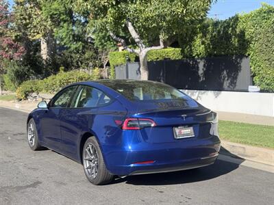 2022 Tesla Model 3 - Photo 8 - Studio City, CA 91604