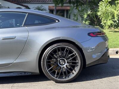 2025 Mercedes-Benz AMG GT 63   - Photo 12 - Studio City, CA 91604