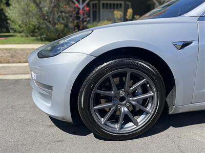 2018 Tesla Model 3 Long Range   - Photo 15 - Studio City, CA 91604