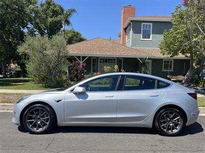 2018 Tesla Model 3 Long Range   - Photo 9 - Studio City, CA 91604
