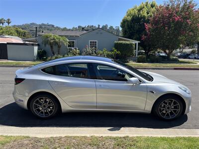 2018 Tesla Model 3 Long Range   - Photo 10 - Studio City, CA 91604