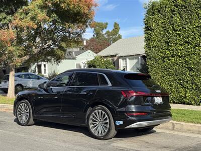 2019 Audi e-tron quattro Prestige   - Photo 23 - Studio City, CA 91604