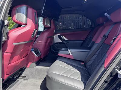 2023 BMW 7 Series 740i - Photo 26 - Studio City, CA 91604