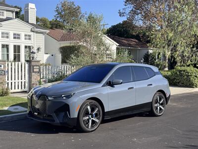 2024 BMW iX xDrive50   - Photo 2 - Studio City, CA 91604