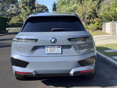 2024 BMW iX xDrive50   - Photo 15 - Studio City, CA 91604