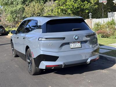 2024 BMW iX xDrive50   - Photo 16 - Studio City, CA 91604