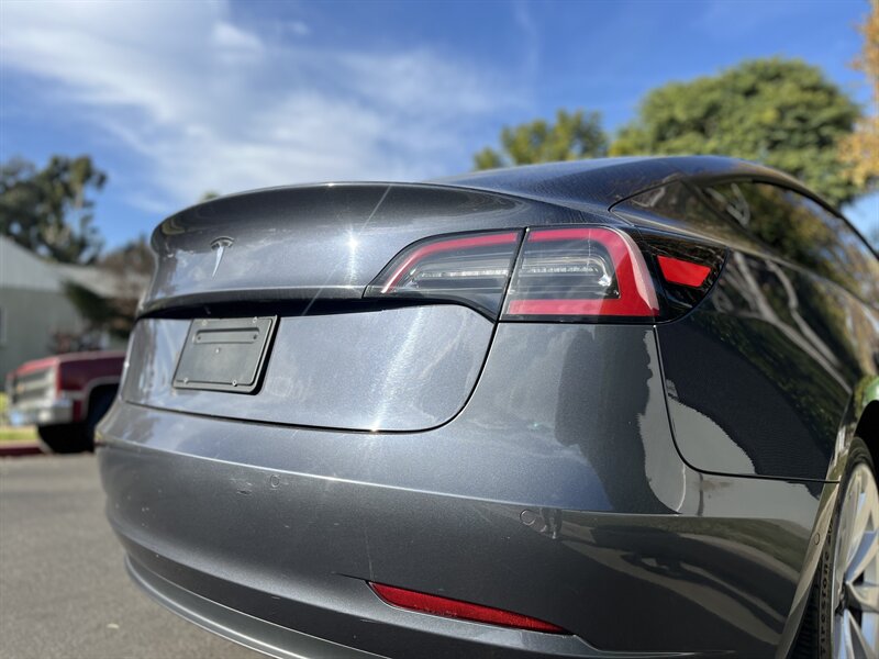 2022 Tesla Model 3 Base photo 8