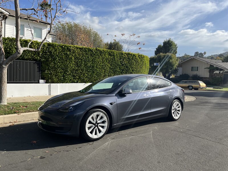 2022 Tesla Model 3 Base photo 5