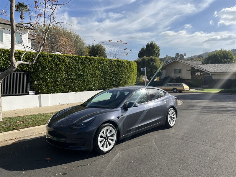 2022 Tesla Model 3 Base photo 1