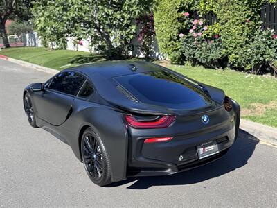 2019 BMW i8 - Photo 18 - Studio City, CA 91604