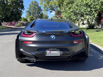 2019 BMW i8 - Photo 22 - Studio City, CA 91604