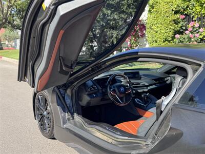2019 BMW i8 - Photo 29 - Studio City, CA 91604