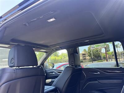 2022 Cadillac Escalade ESV Premium Luxury   - Photo 17 - Studio City, CA 91604
