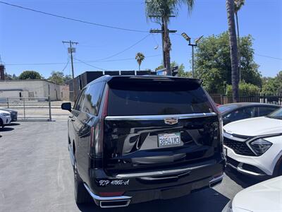 2022 Cadillac Escalade ESV Premium Luxury   - Photo 8 - Studio City, CA 91604