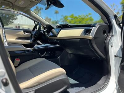 2018 Honda Clarity Plug-In Hybrid   - Photo 41 - Studio City, CA 91604