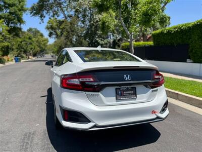 2018 Honda Clarity Plug-In Hybrid   - Photo 11 - Studio City, CA 91604