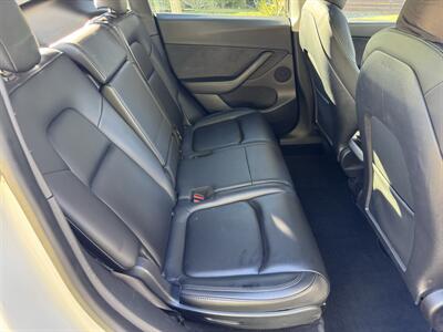 2022 Tesla Model Y Long Range   - Photo 27 - Studio City, CA 91604