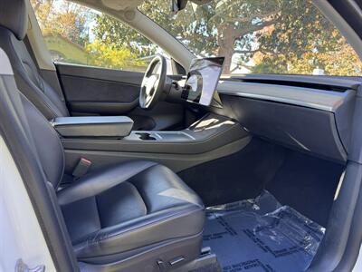 2022 Tesla Model Y Long Range   - Photo 20 - Studio City, CA 91604