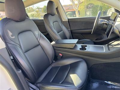 2022 Tesla Model Y Long Range   - Photo 8 - Studio City, CA 91604