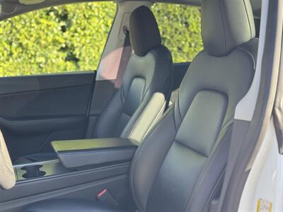 2022 Tesla Model Y Long Range   - Photo 32 - Studio City, CA 91604
