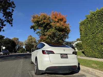 2022 Tesla Model Y Long Range   - Photo 52 - Studio City, CA 91604