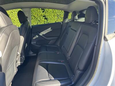2022 Tesla Model Y Long Range   - Photo 29 - Studio City, CA 91604