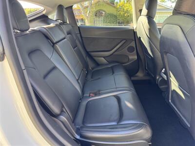 2022 Tesla Model Y Long Range   - Photo 10 - Studio City, CA 91604