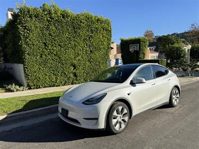 2022 Tesla Model Y Long Range   - Photo 4 - Studio City, CA 91604
