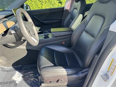 2022 Tesla Model Y Long Range   - Photo 36 - Studio City, CA 91604