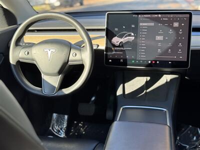 2022 Tesla Model Y Long Range   - Photo 24 - Studio City, CA 91604