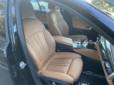 2018 BMW 5 Series 530e iPerformance  M Sports Package - Photo 29 - Studio City, CA 91604