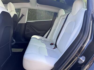 2022 Tesla Model 3 Long Range   - Photo 32 - Studio City, CA 91604