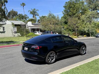 2022 Tesla Model 3 Long Range   - Photo 14 - Studio City, CA 91604