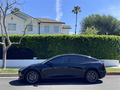 2022 Tesla Model 3 Long Range   - Photo 9 - Studio City, CA 91604