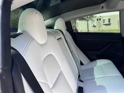 2022 Tesla Model 3 Long Range   - Photo 36 - Studio City, CA 91604