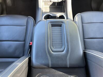 2022 GMC Yukon XL SLT   - Photo 40 - Studio City, CA 91604