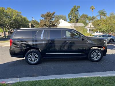 2022 GMC Yukon XL SLT   - Photo 16 - Studio City, CA 91604
