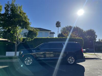 2022 GMC Yukon XL SLT   - Photo 8 - Studio City, CA 91604