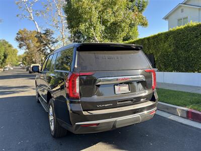 2022 GMC Yukon XL SLT   - Photo 11 - Studio City, CA 91604