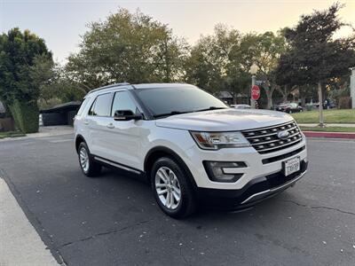 2017 Ford Explorer XLT   - Photo 13 - Studio City, CA 91604