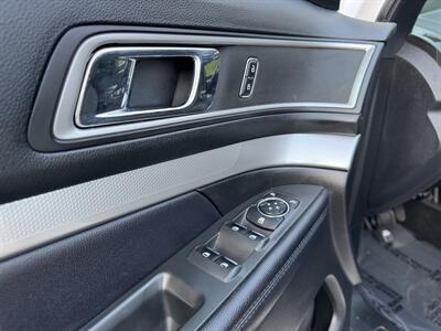 2017 Ford Explorer XLT   - Photo 35 - Studio City, CA 91604