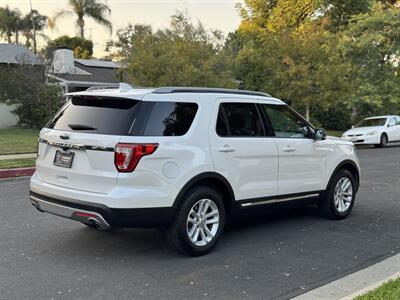 2017 Ford Explorer XLT   - Photo 25 - Studio City, CA 91604
