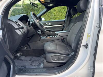 2017 Ford Explorer XLT   - Photo 30 - Studio City, CA 91604